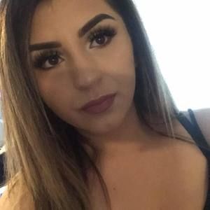 Meet your Posher, Daniela